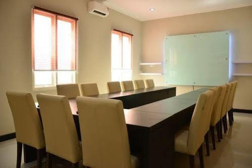 סידוארג'ו Chiaro Hotel Syariah מראה חיצוני תמונה